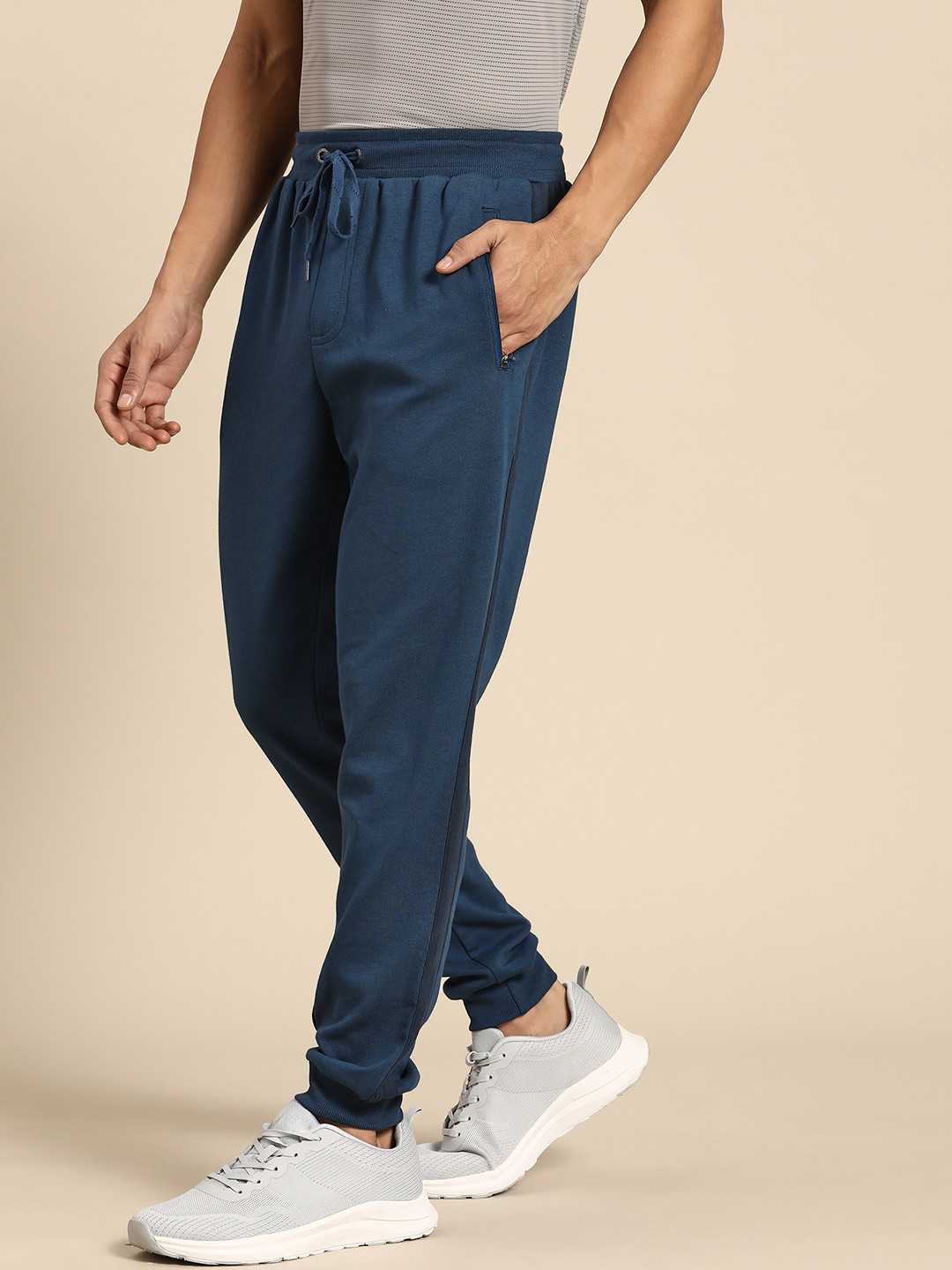 Buy Jockey Men Navy Blue Panelled Slim Fit Athleisure Joggers Track