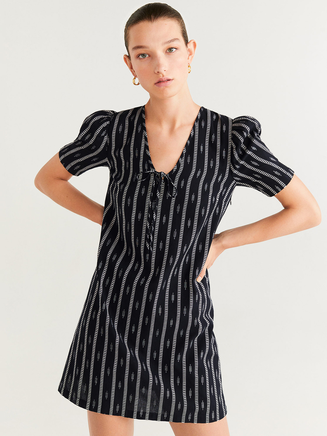 How to Look Great in a Sweater Dress | Knit shift dress, Shift dress, Sweater dress