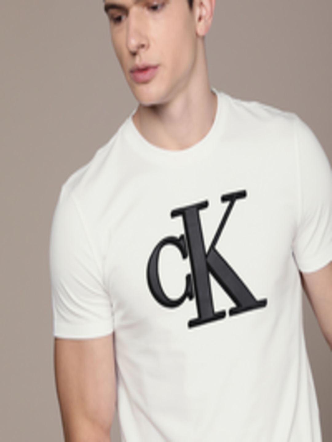Buy Calvin Klein Jeans Men White Slim Fit Printed Round Neck T Shirt ...