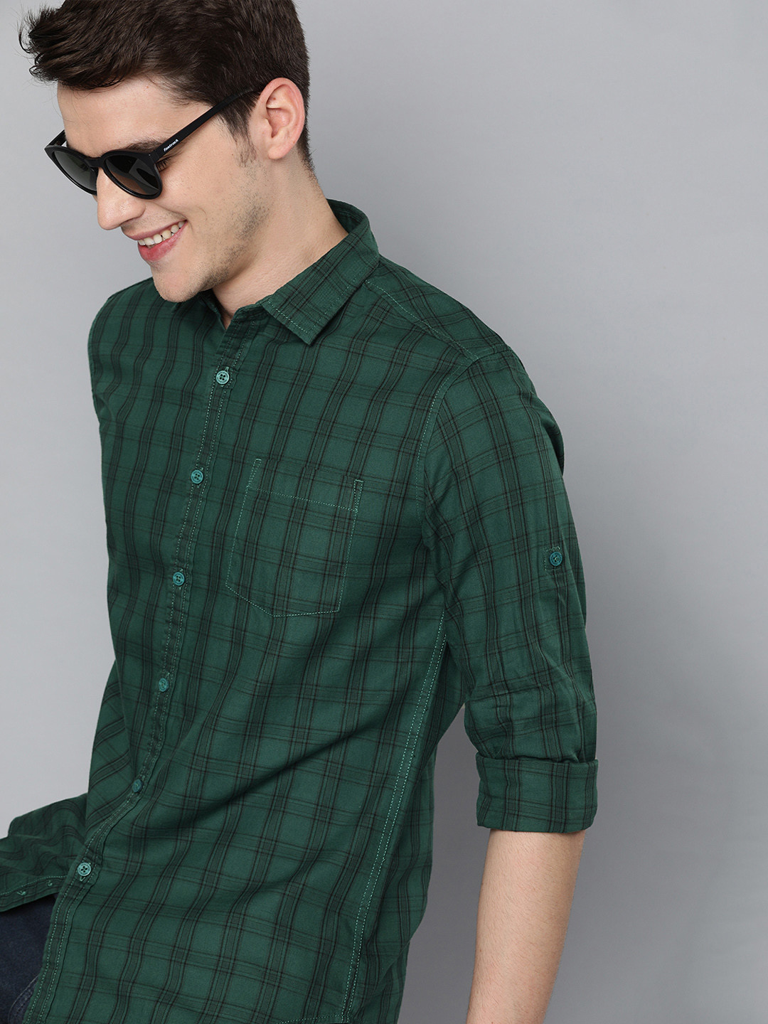 Men's Green Checked Standard Slim Fit Cotton Casual Shirt main image 0