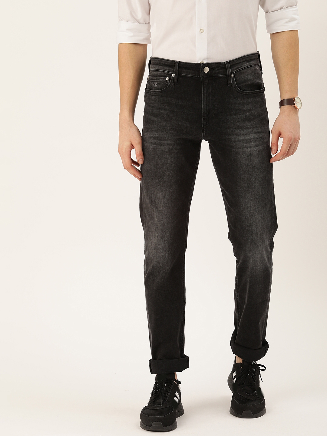 slim fit mid rise jeans