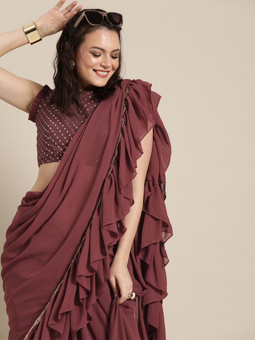 latest indian engagement dresses for bride