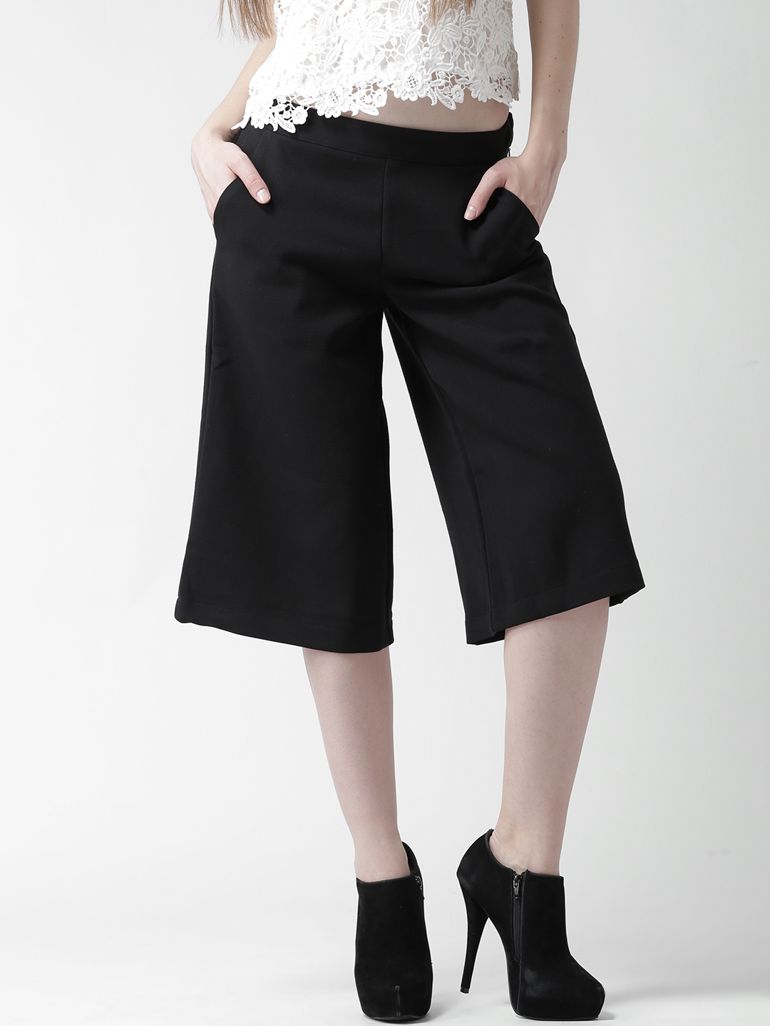 Buy FOREVER 21 Black Culottes - Trousers for Women 1149795 | Myntra