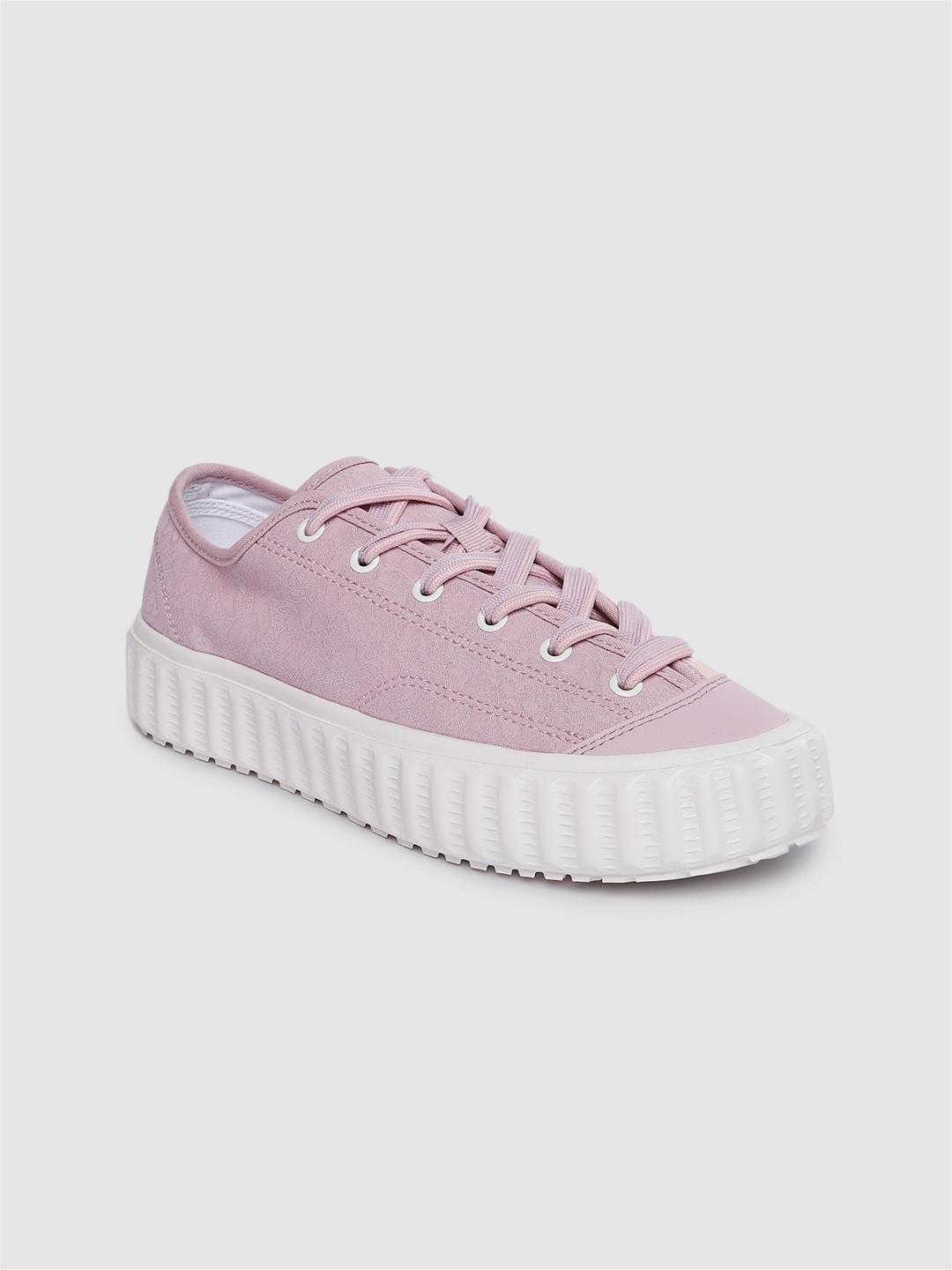 run motion converse