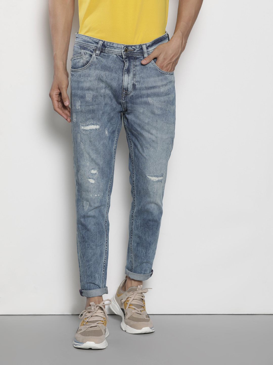 Buy GUESS Men Blue Charlie Slim Carrot Fit Mid Rise Mildly Distressed
