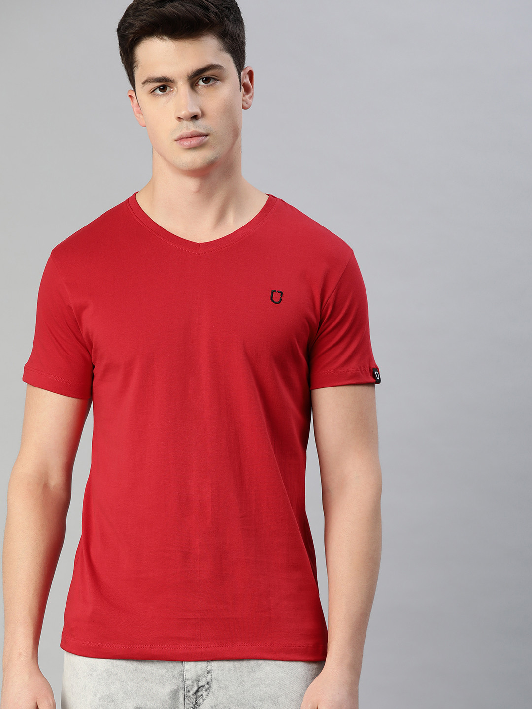 Buy Urbano Fashion Men Red Slim Fit Solid V Neck Pure Cotton T Shirt ...