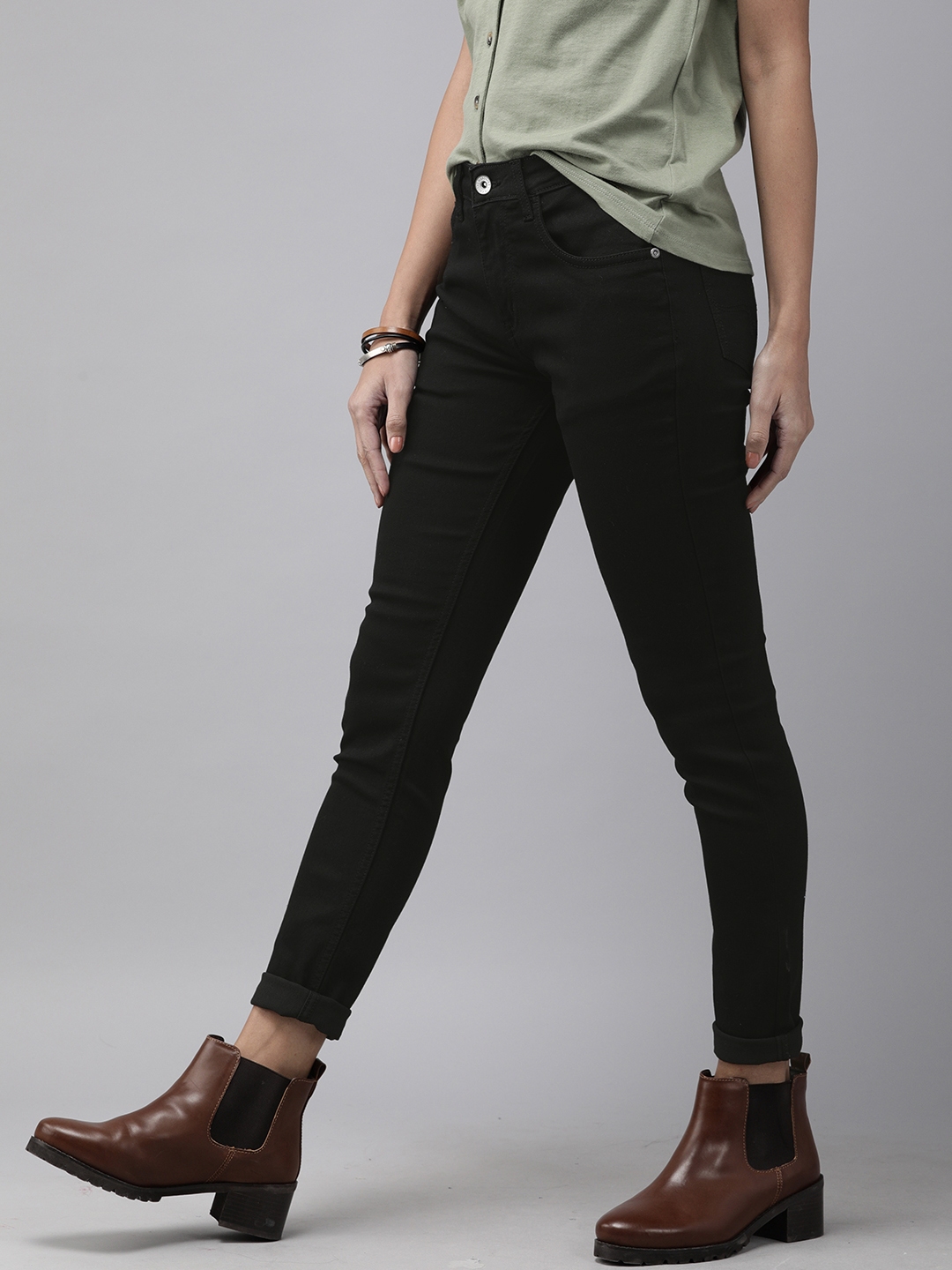 black jeans myntra