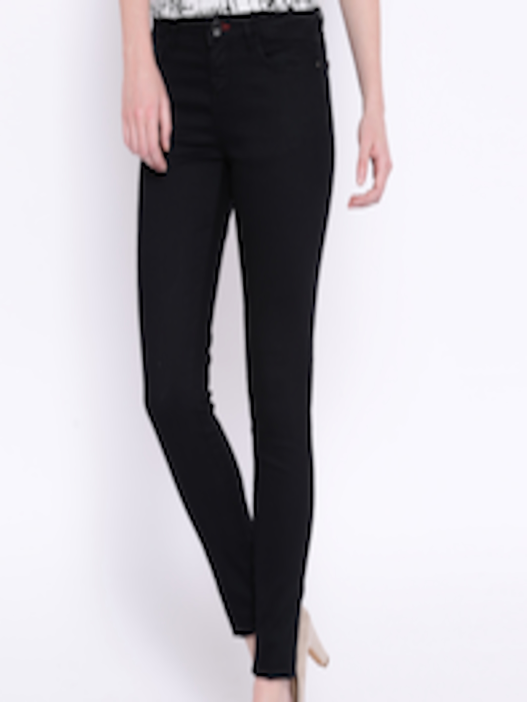 Buy Wrangler Black Coryn Skinny Jeans - Jeans for Women 1155822 | Myntra