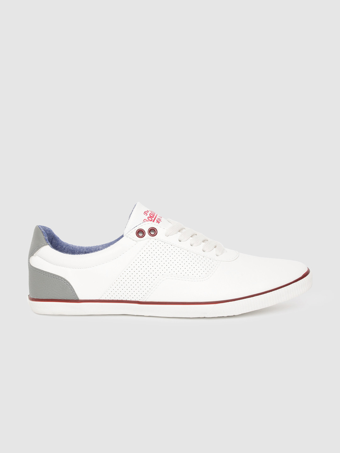 roadster men white solid sneakers