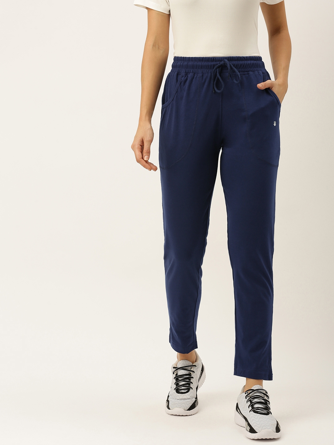 track pants on myntra