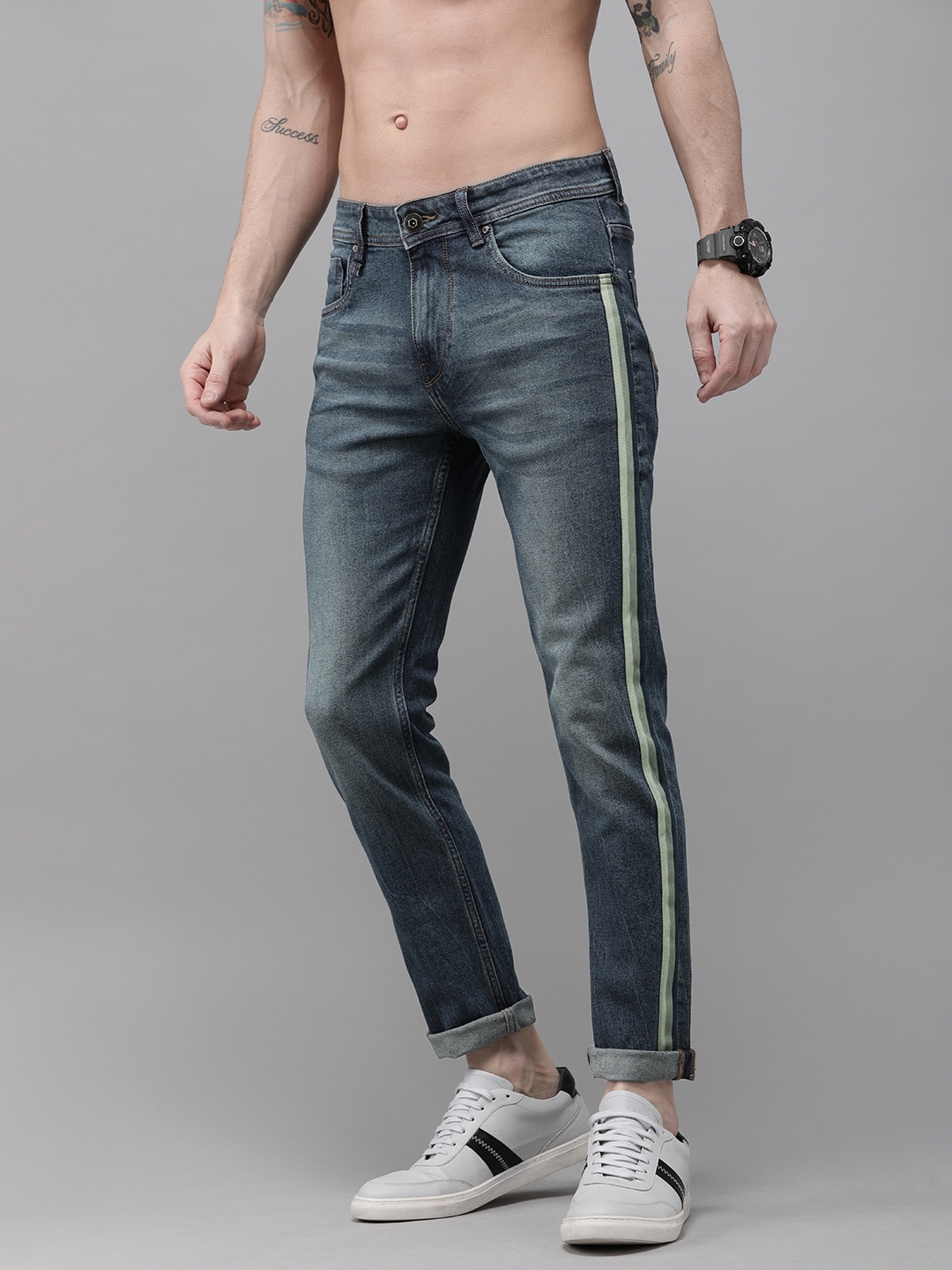 men side stripe jeans