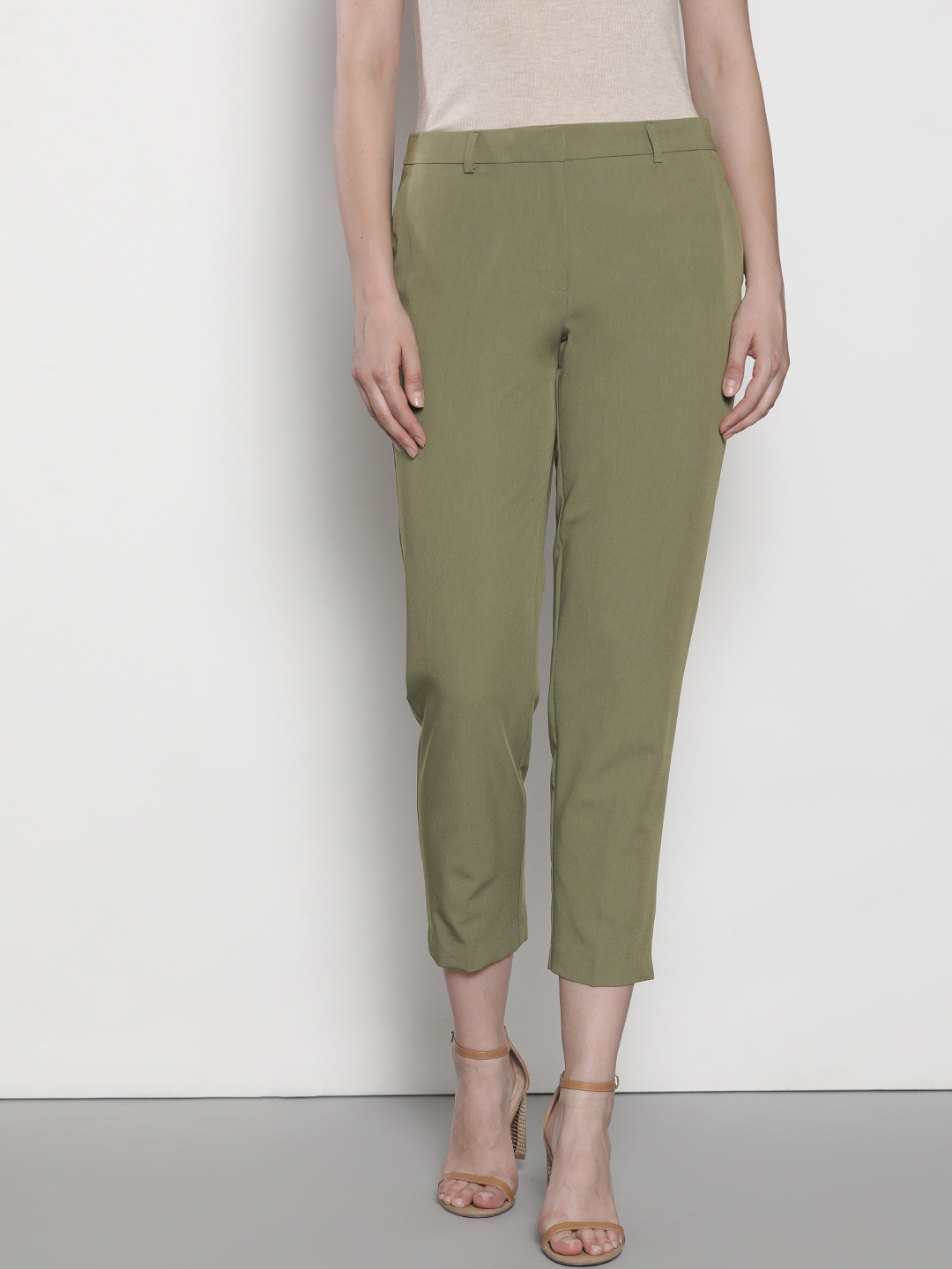 Buy DOROTHY PERKINS Women Green Regular Fit Solid Cropped Trousers