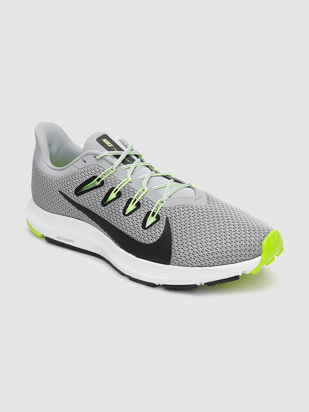 men's nike quest 2 running shoes stores