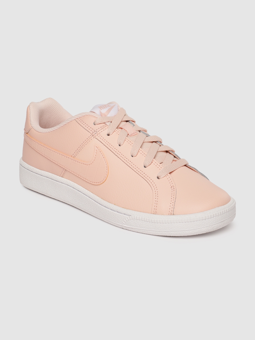 pink nike female shoes