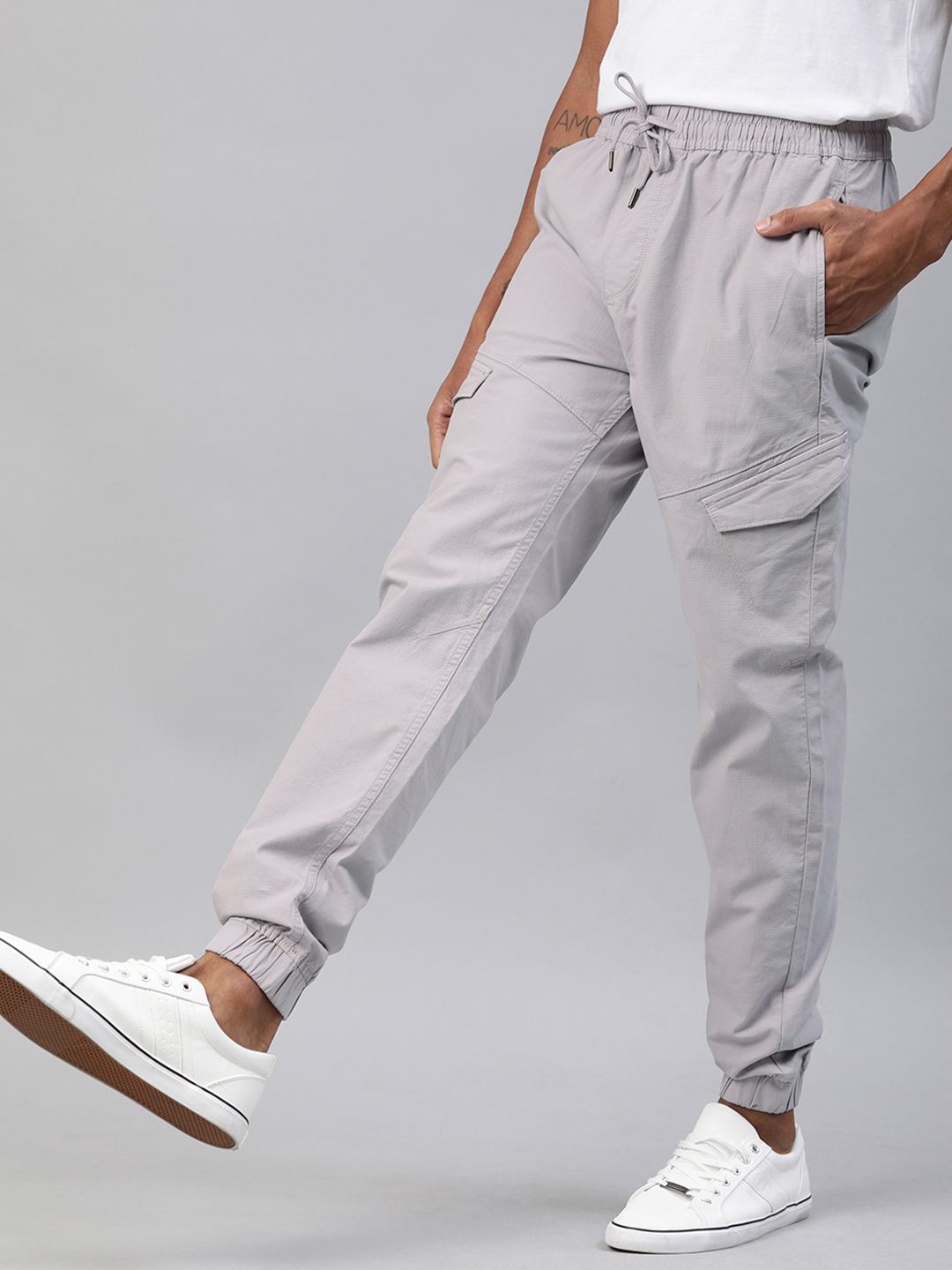 mast and harbour joggers