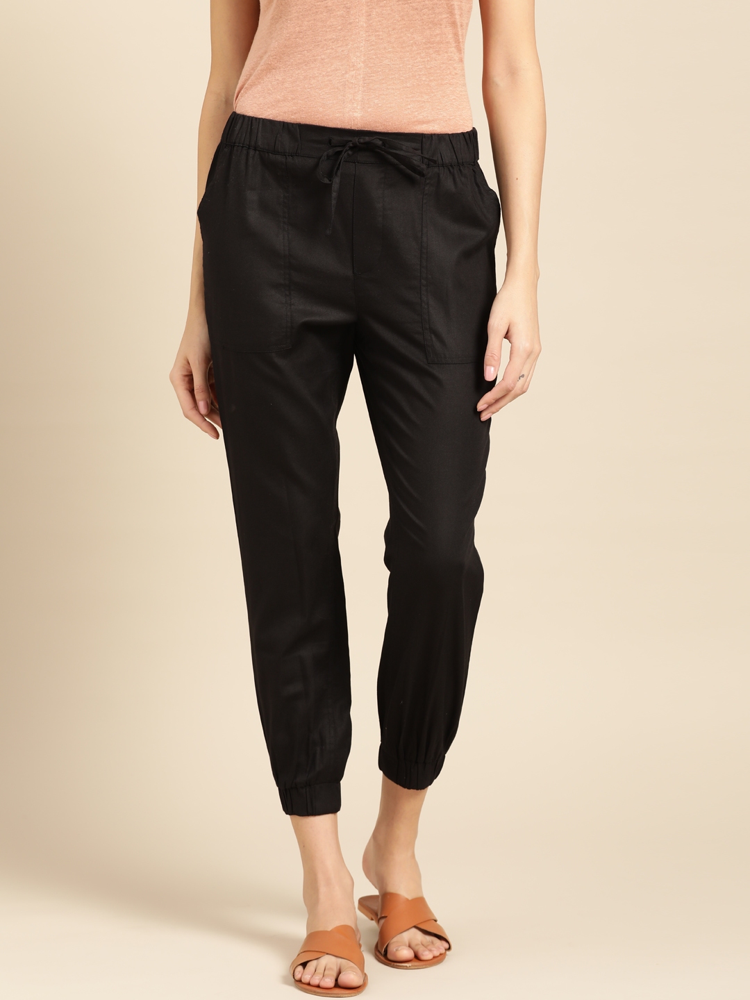 jogger pants myntra
