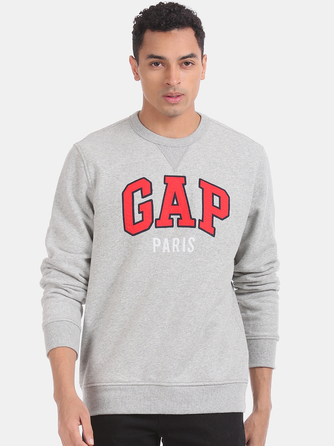 gray sweat shirt
