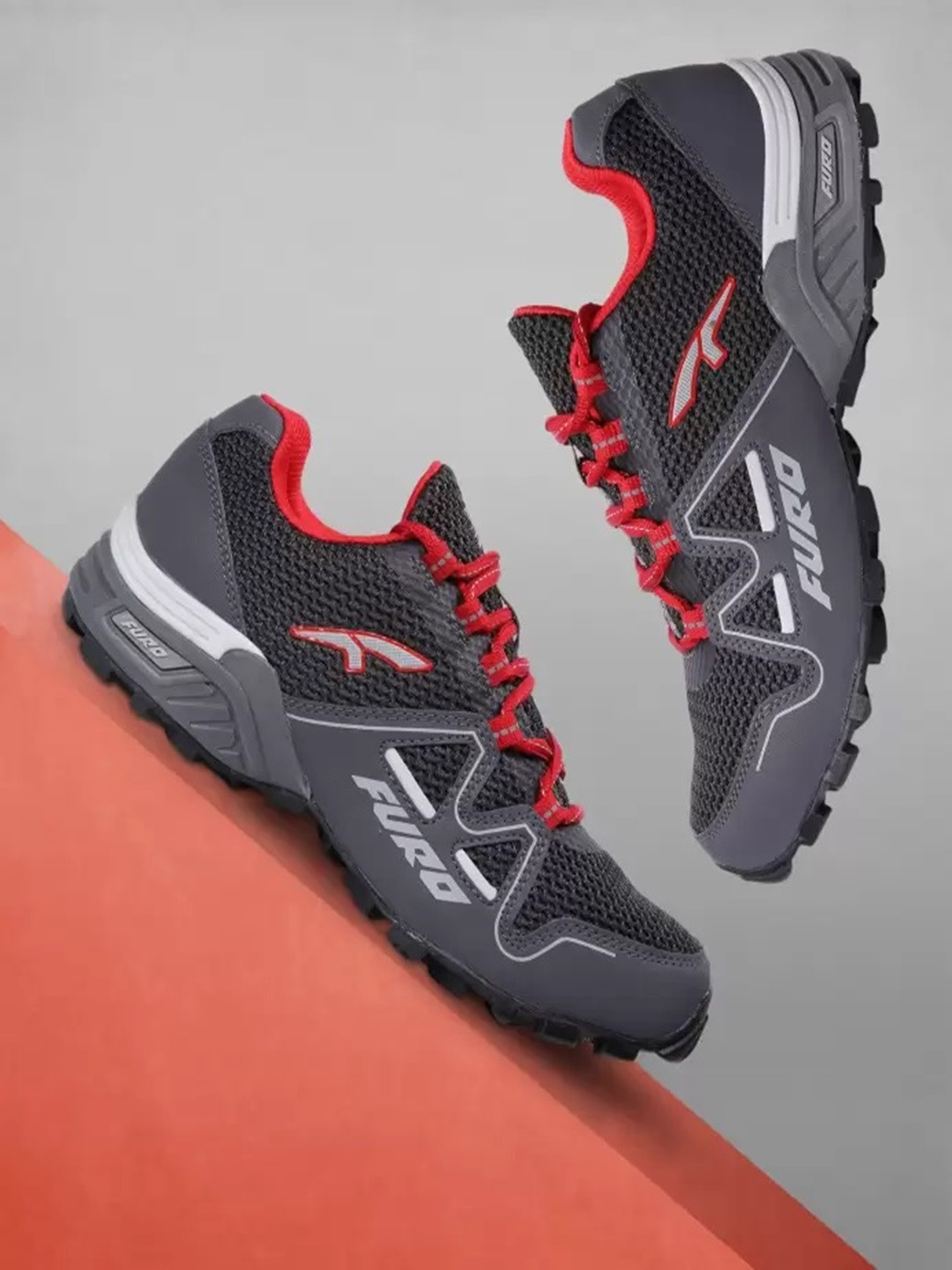 furo trekking shoes