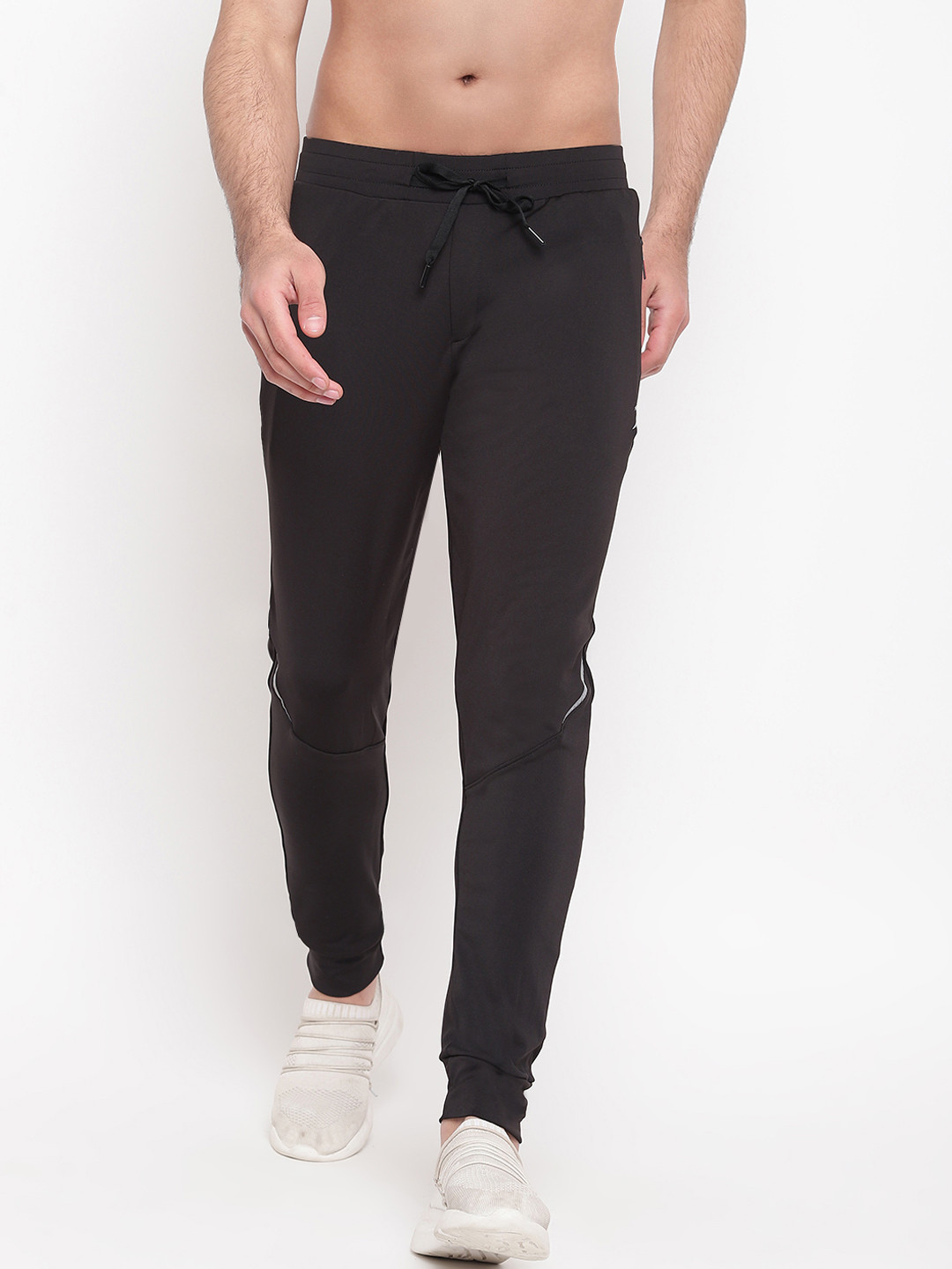 Men's Slim Fit Solid Black Track Pant main image 0
