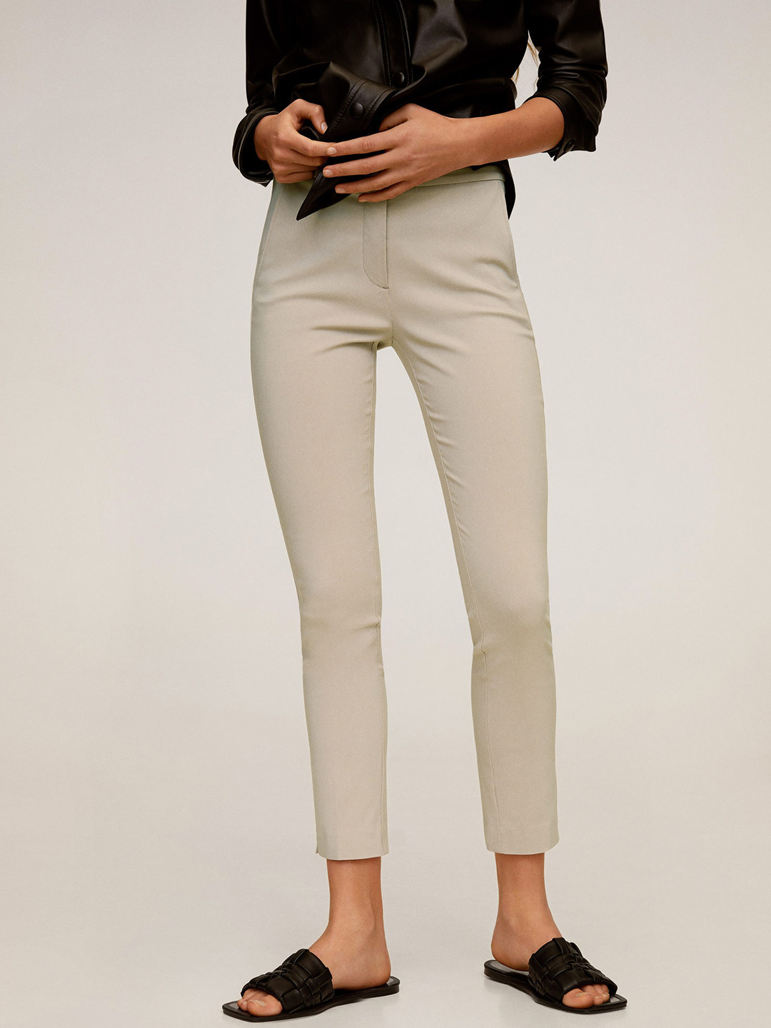 Buy MANGO Women Beige Skinny Fit Solid Cropped Trousers Trousers for