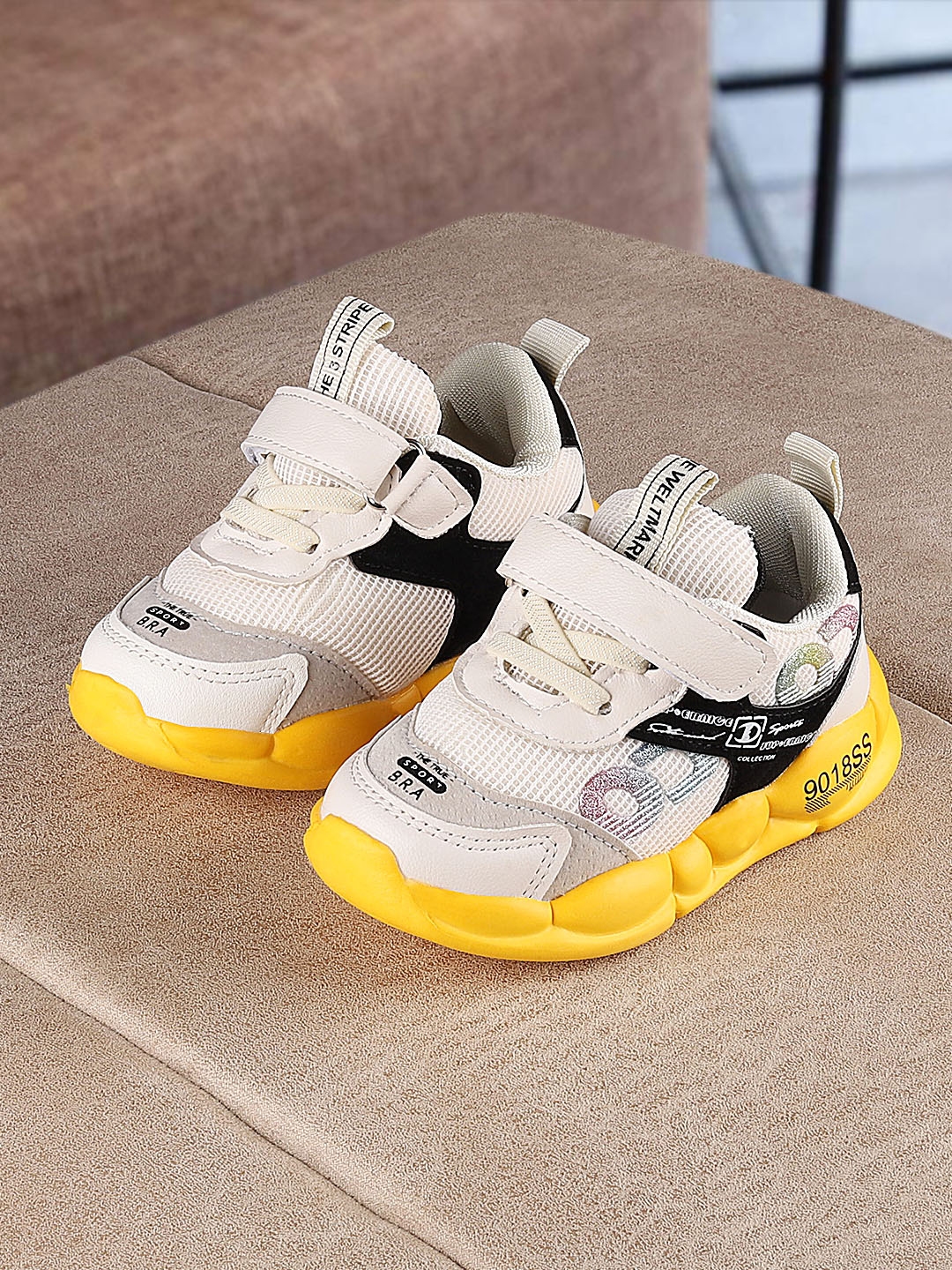 walk trendy shoes website