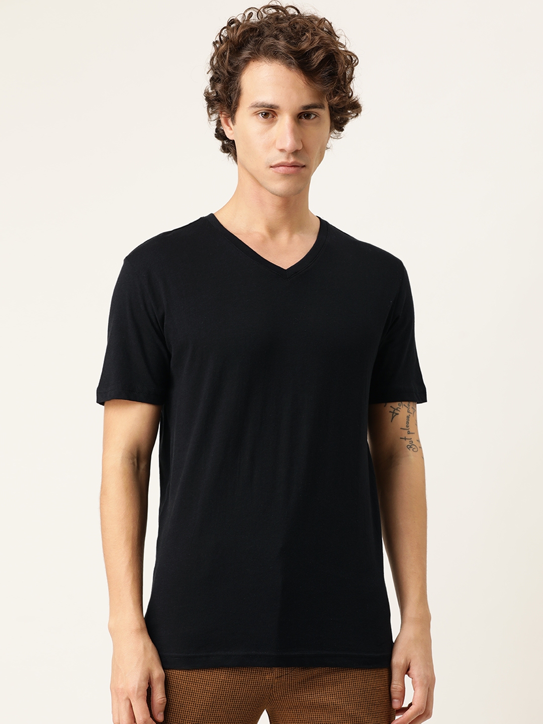 Buy FOREVER 21 Men Black Solid V Neck T Shirt - Tshirts for Men ...