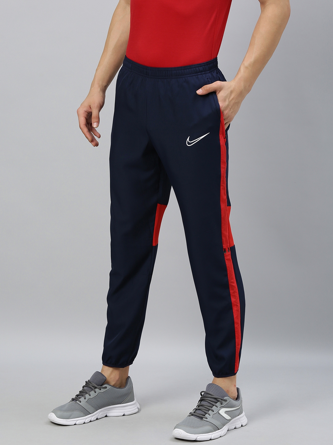 nike football joggers mens