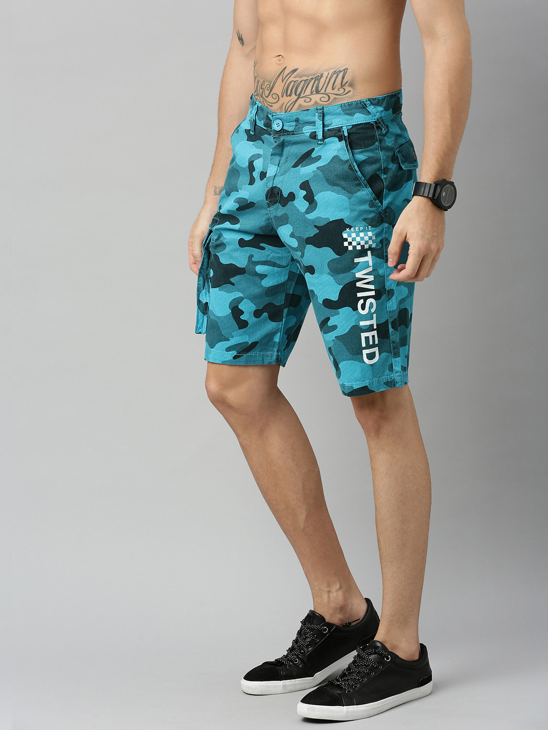 Buy HERE&NOW Men Blue & Black Camouflage Printed Regular Fit Cargo Shorts Shorts for Men