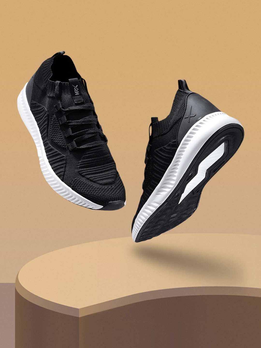 Buy HRX By Hrithik Roshan Men Black Core Sports Shoe - Sports Shoes for ...