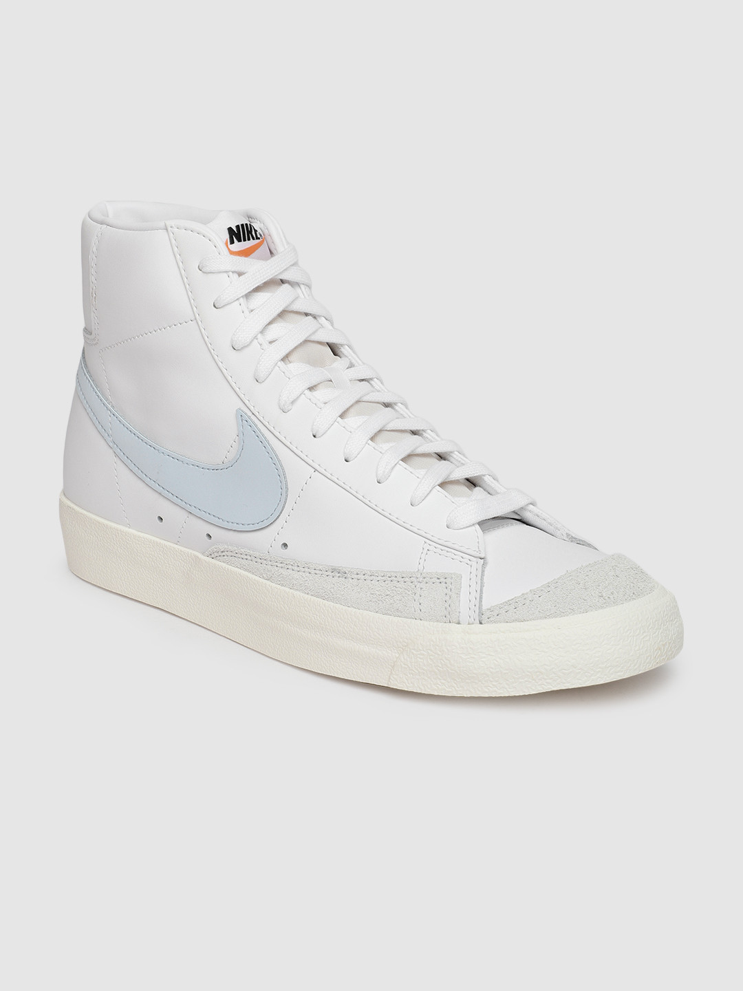 Buy Nike Men White BLAZER MID '77 VNTG High Top Basketball Shoes - Sports Shoes for Men 11979774 