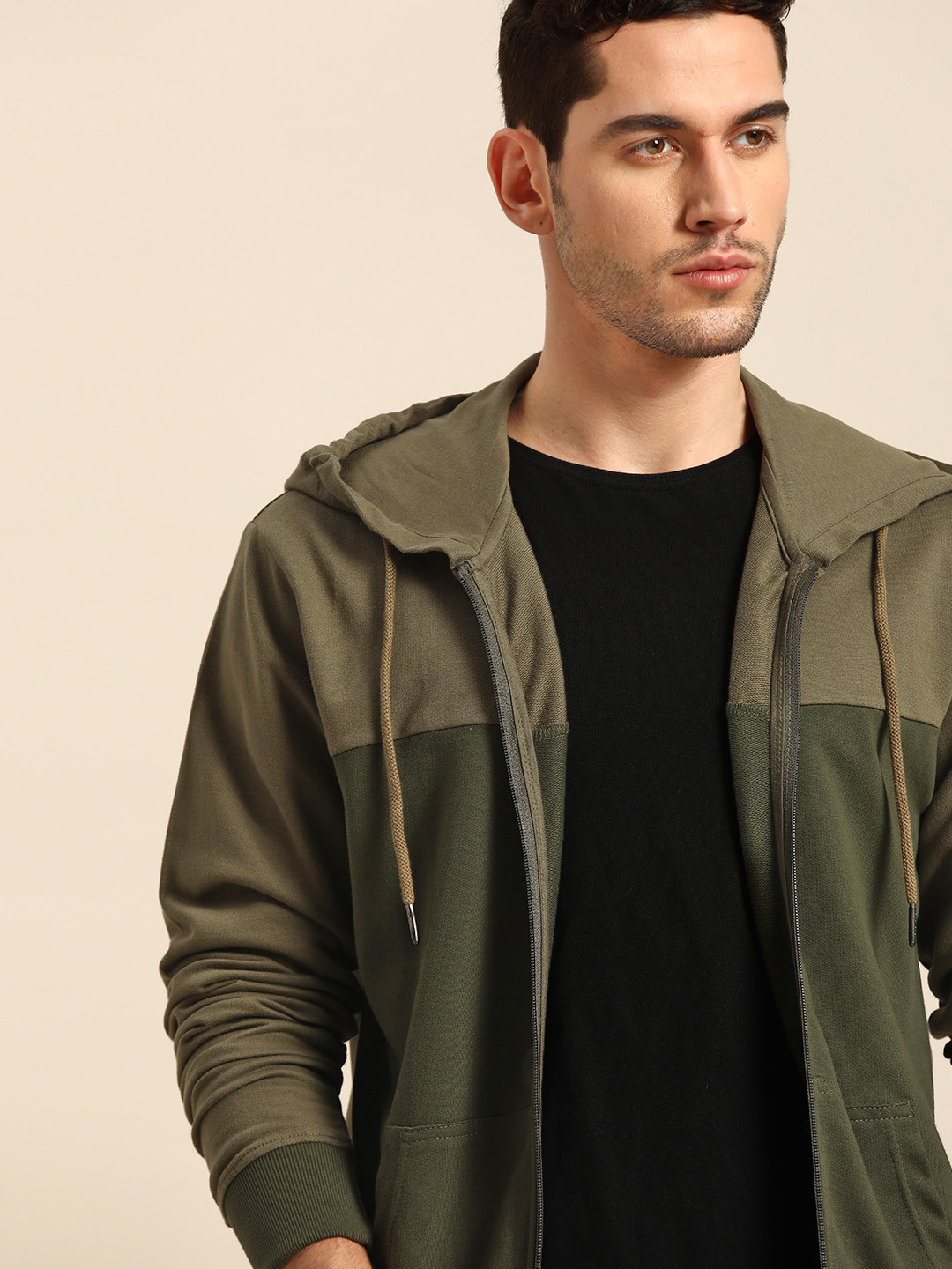 olive green sweatshirt outfit men
