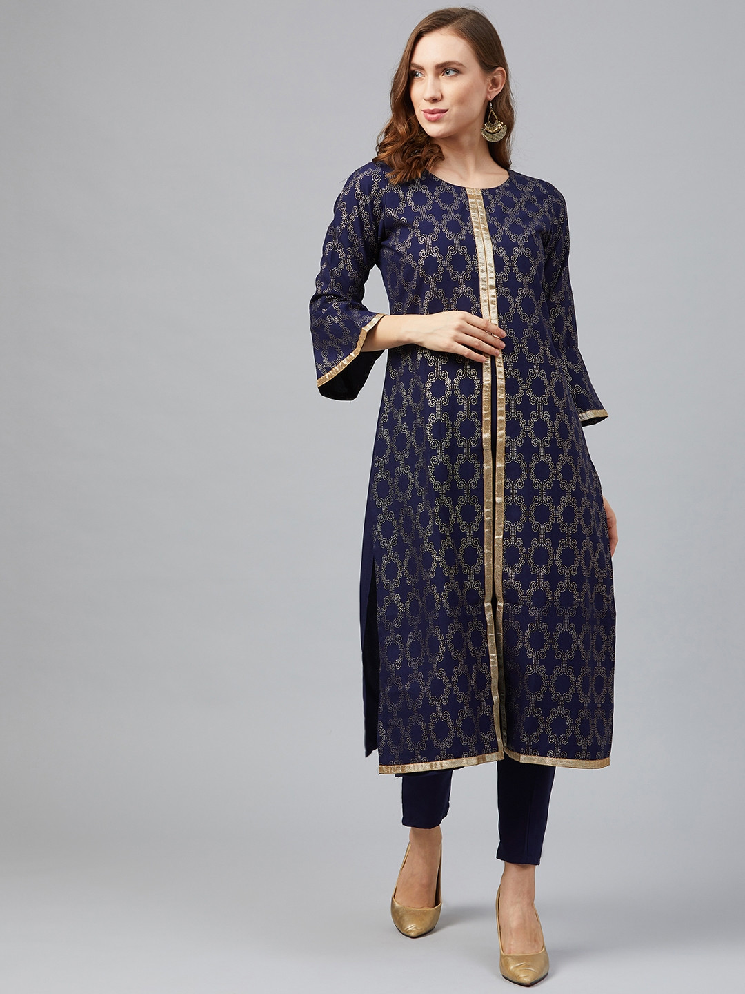Women Navy Blue & Golden Printed Kurta With Trousers main image 0