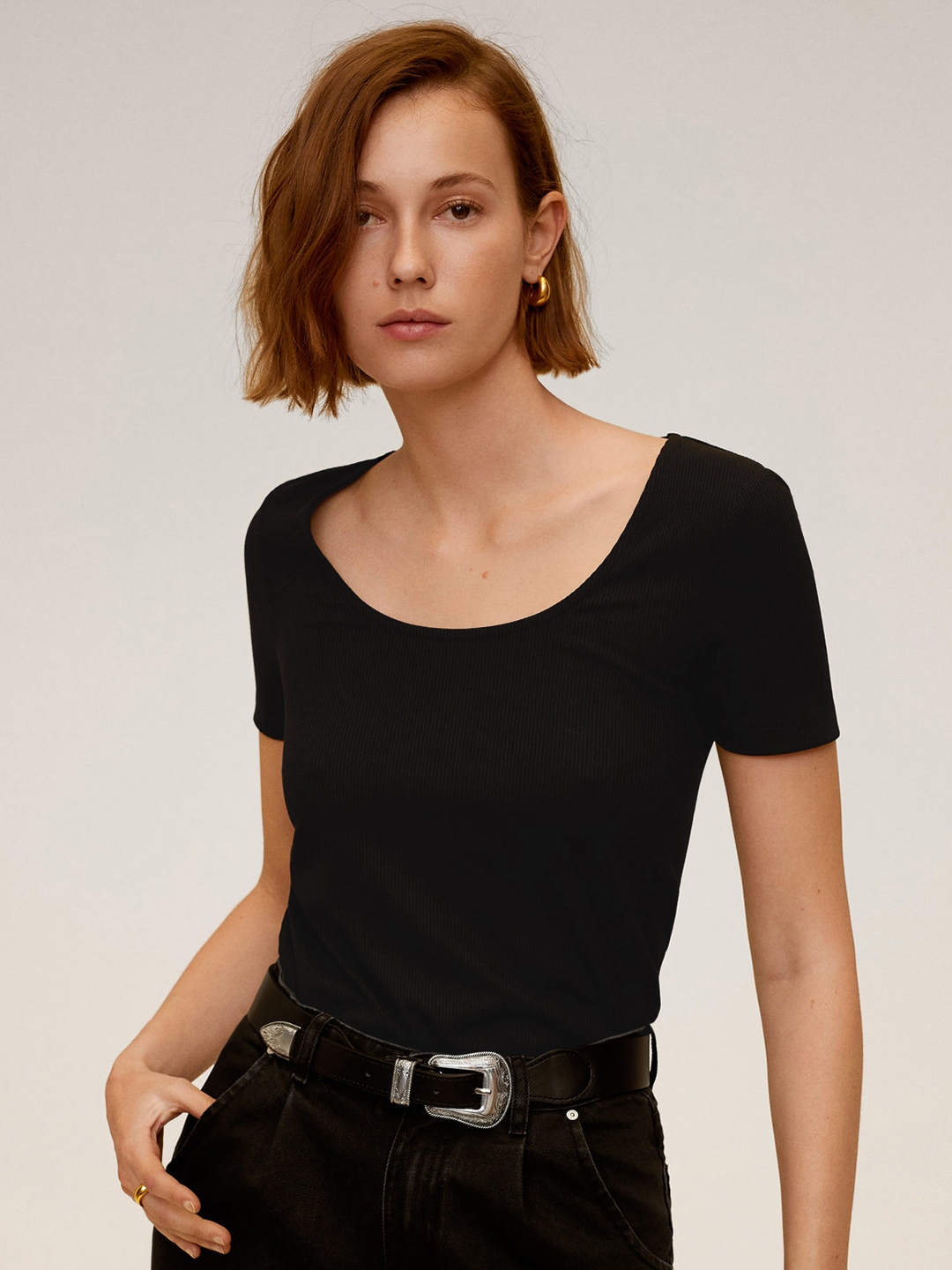 mango black tshirt