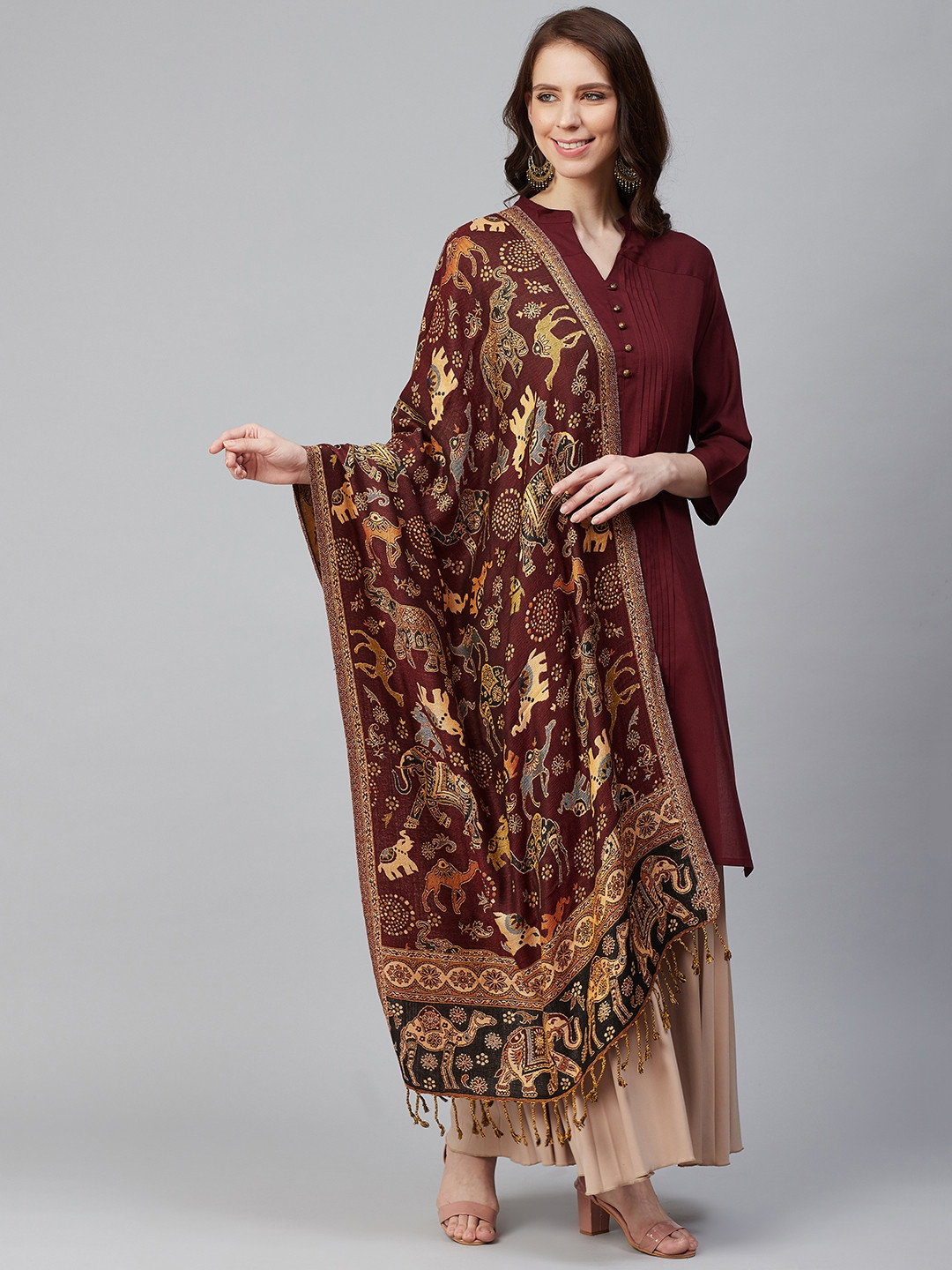Weavers Villa Women's Indian Handicraft Ethnic Dupatta Phulkari Embroided Dupatta Chunni/Stole/Scarf in Arabia | Whizz Fashion Scarves