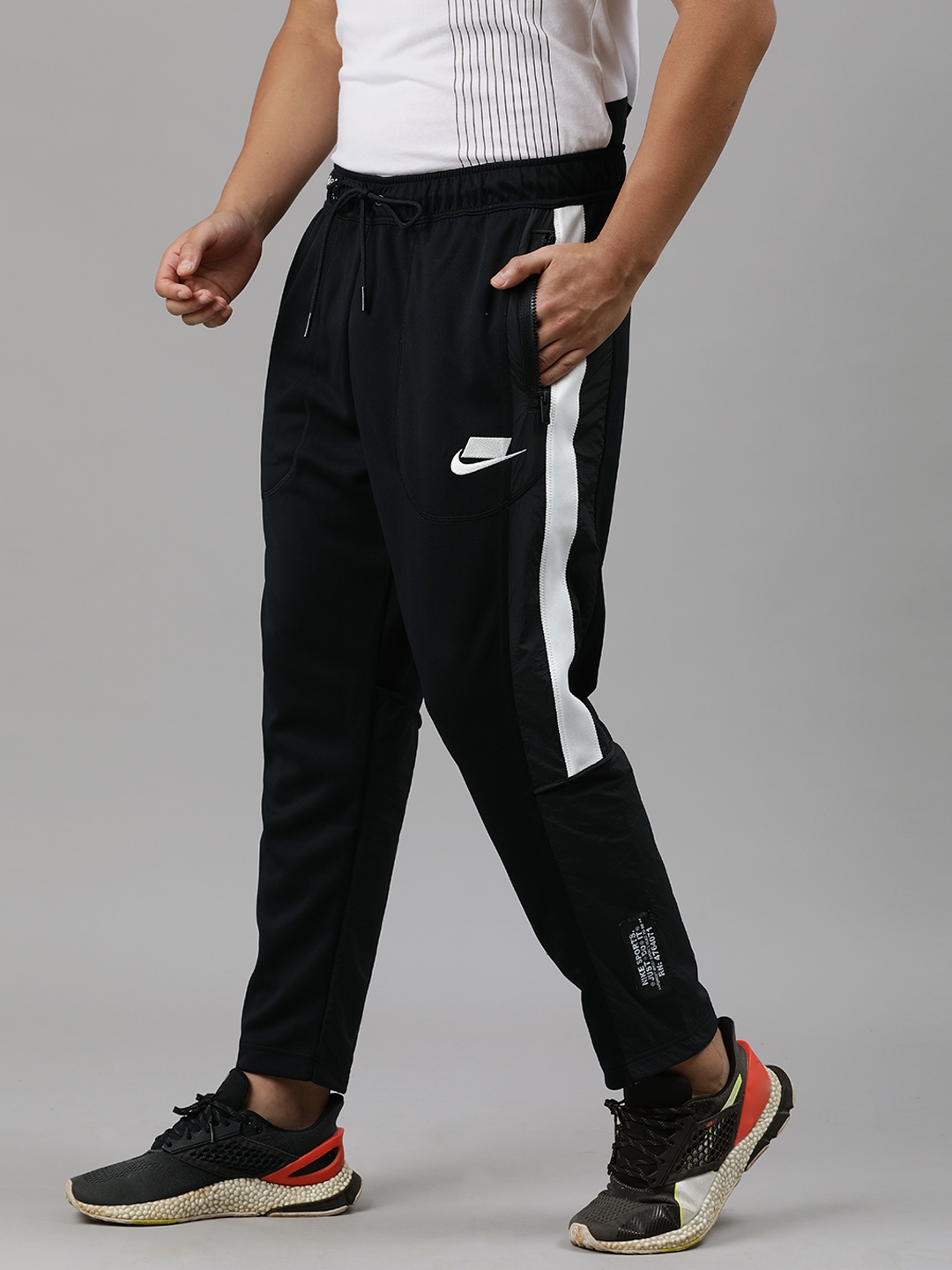 nike lowers for men