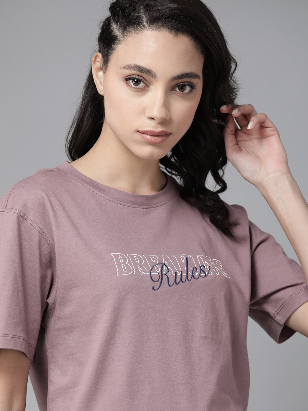 Buy Roadster Women Mauve Pure Cotton Printed Round Neck Pure Cotton T