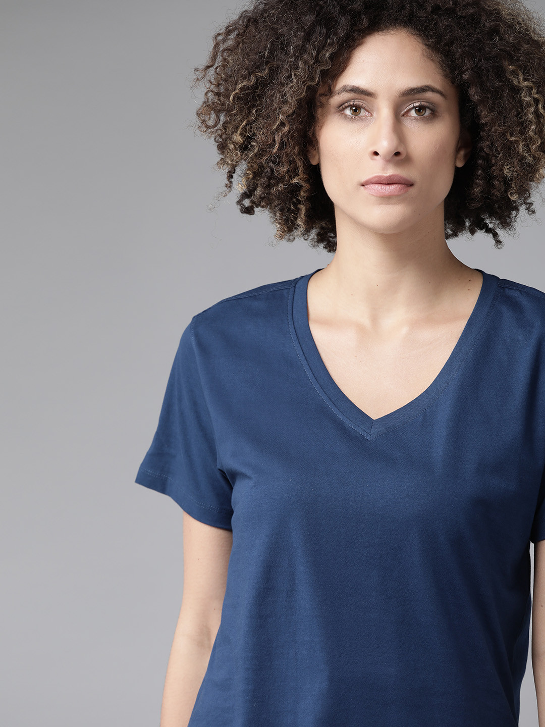 Buy Roadster Women Navy Blue Solid V Neck T Shirt - Tshirts for Women ...