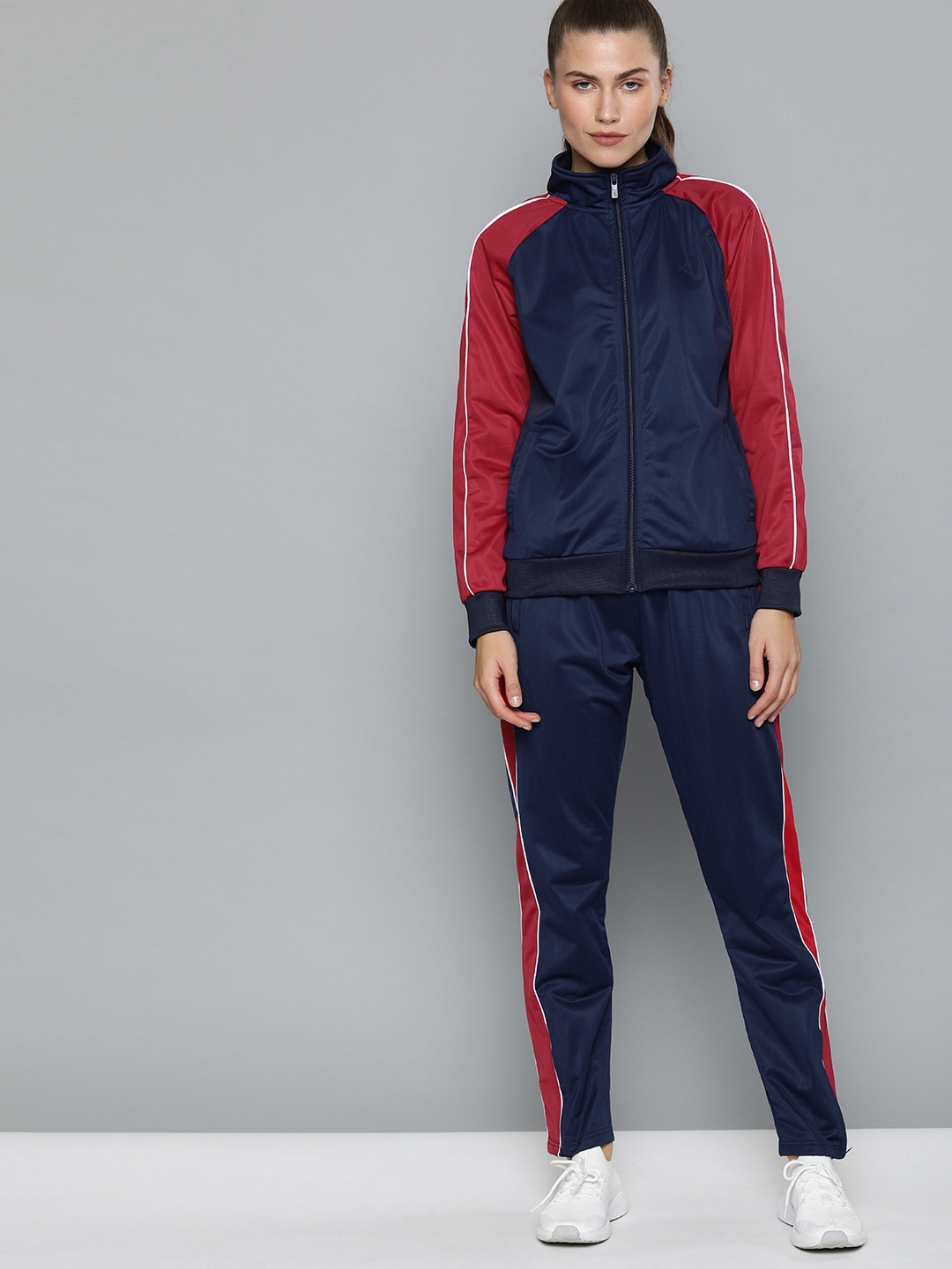 womens smart tracksuit