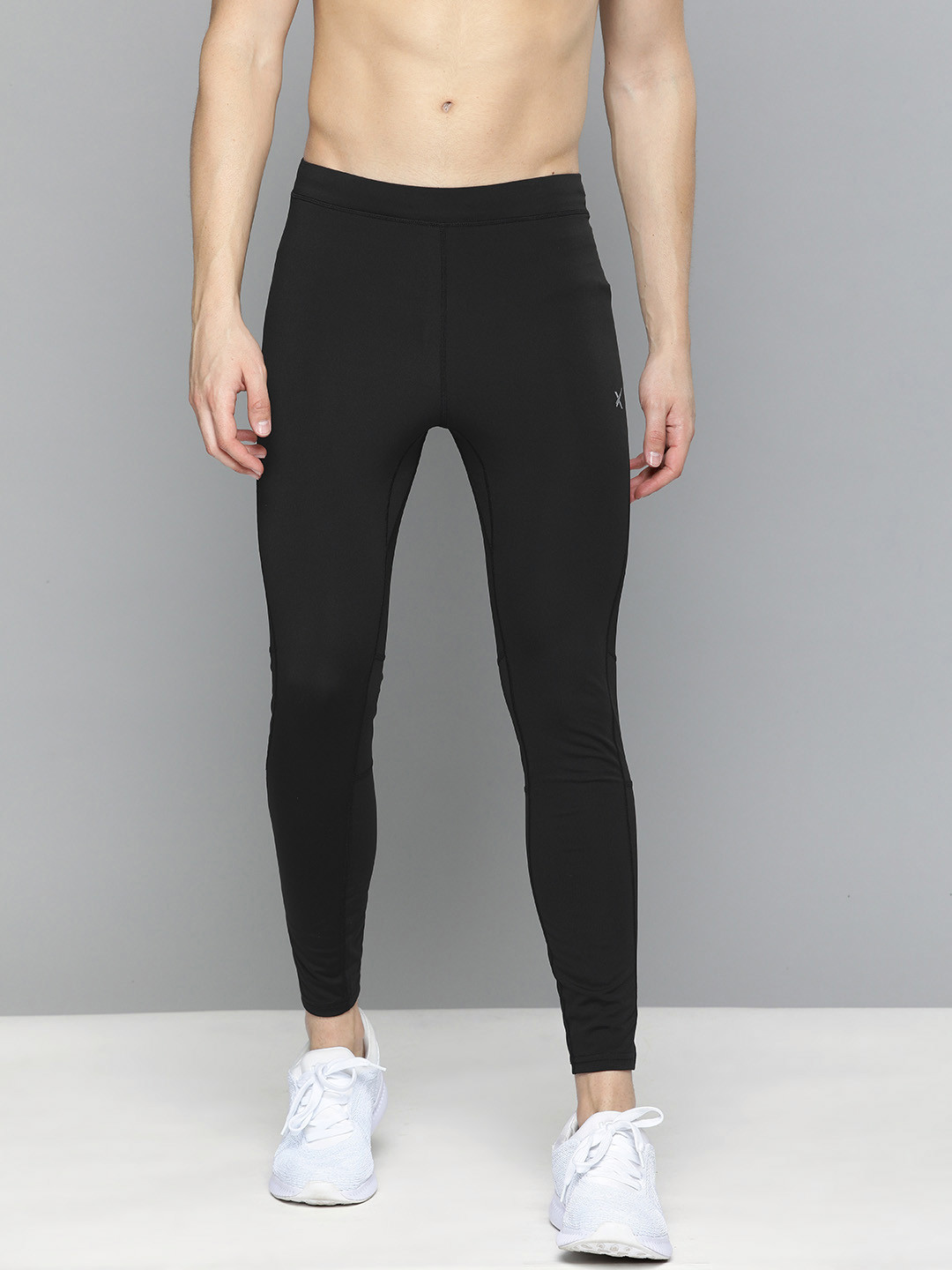 Buy HRX By Hrithik Roshan Men Black Solid Rapid Dry Antimicrobial