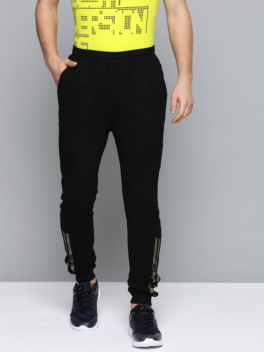 hrithik roshan cargo pants