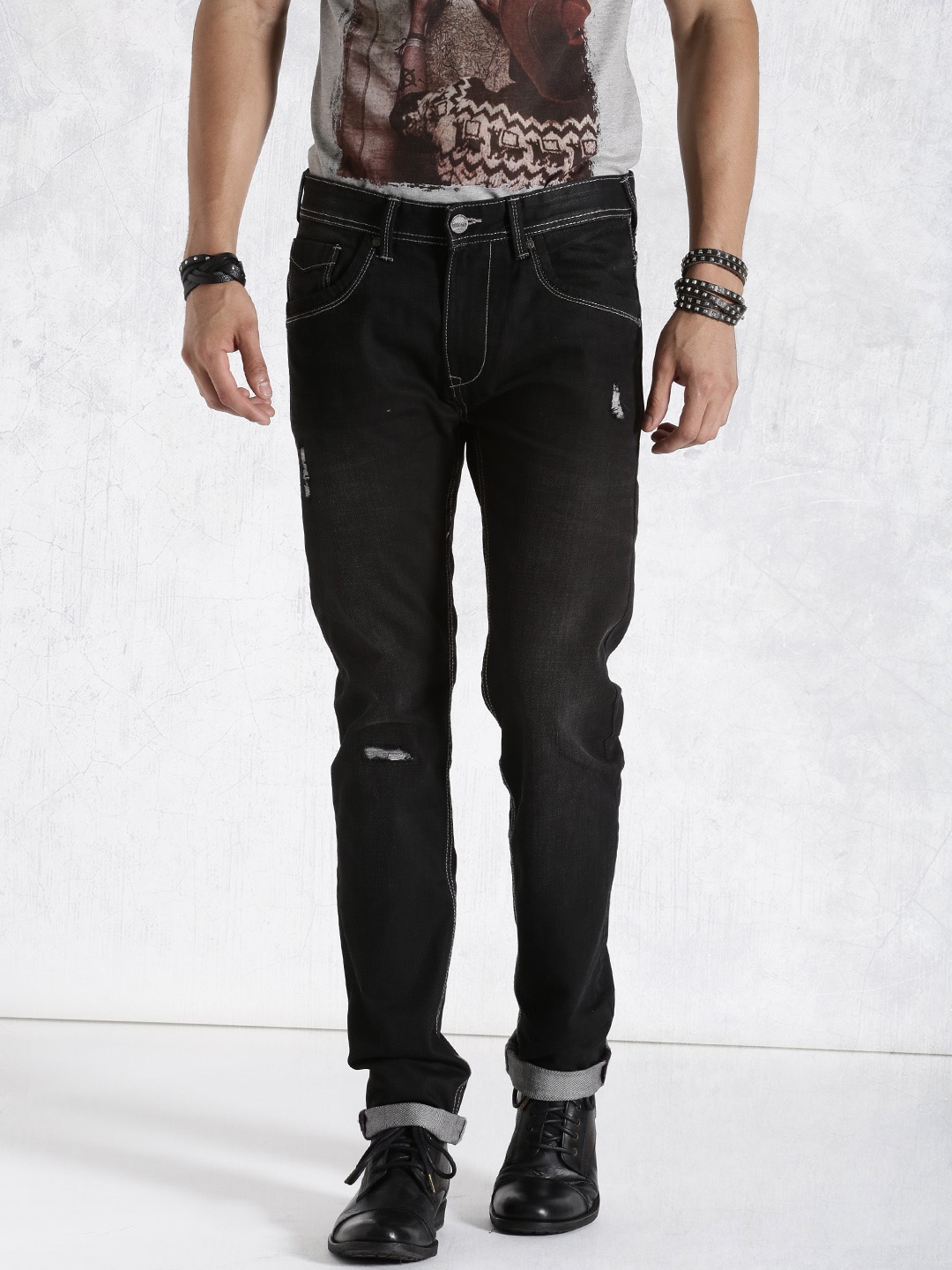 black jeans myntra