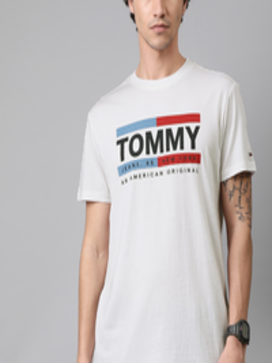 Buy Tommy Hilfiger Men White Printed Slim Fit Round Neck Pure Cotton T ...