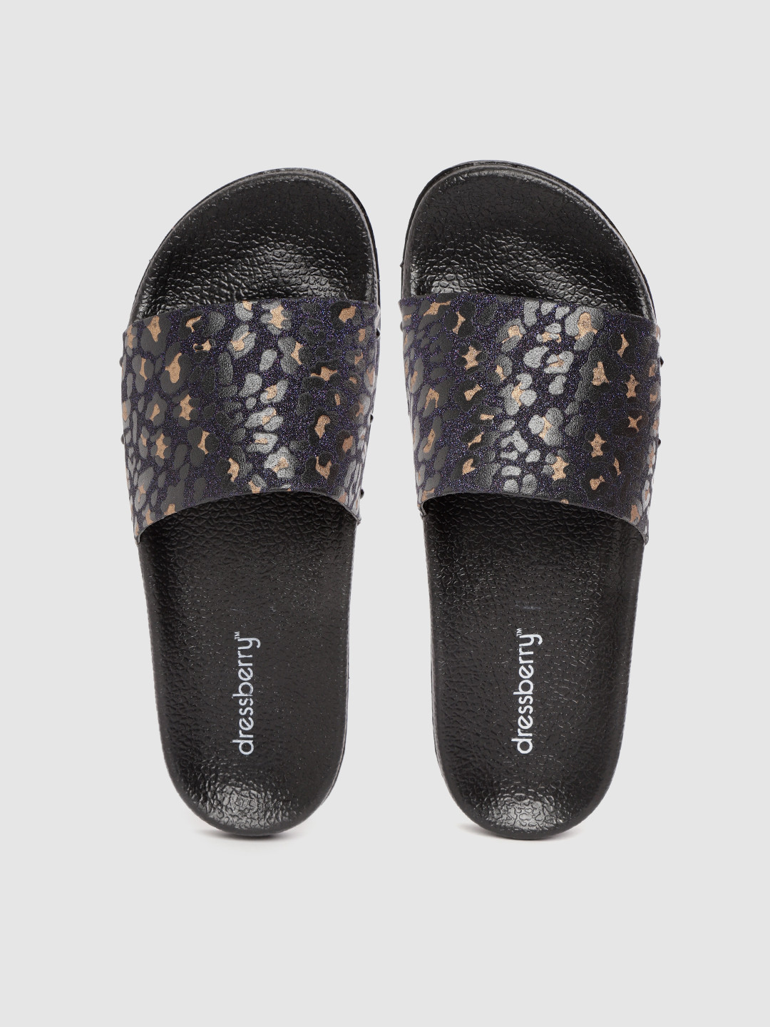 Nike Wmns Benassi Sliders Leopard Black - Sandals in 2020 | Black sandals, Leopard strap, Nike