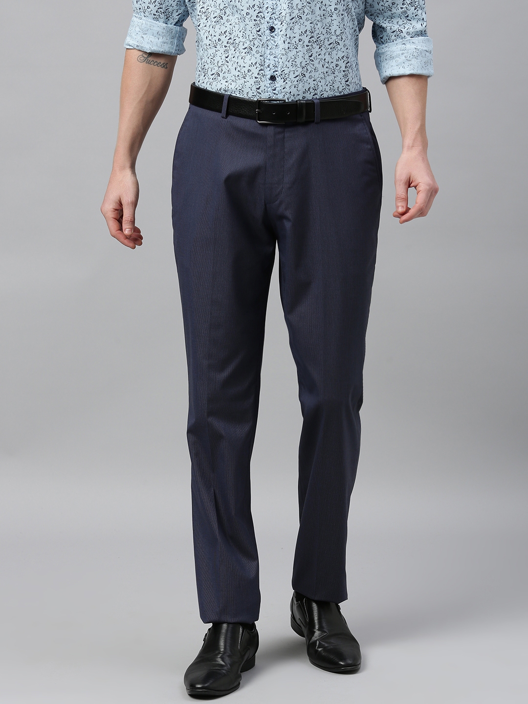 Buy Theme Men Navy Blue Slim Fit Solid Formal Trousers - Trousers for ...