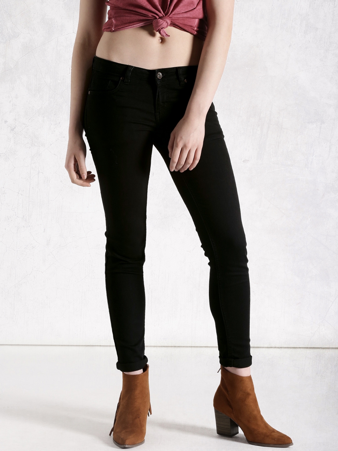 black jeans myntra