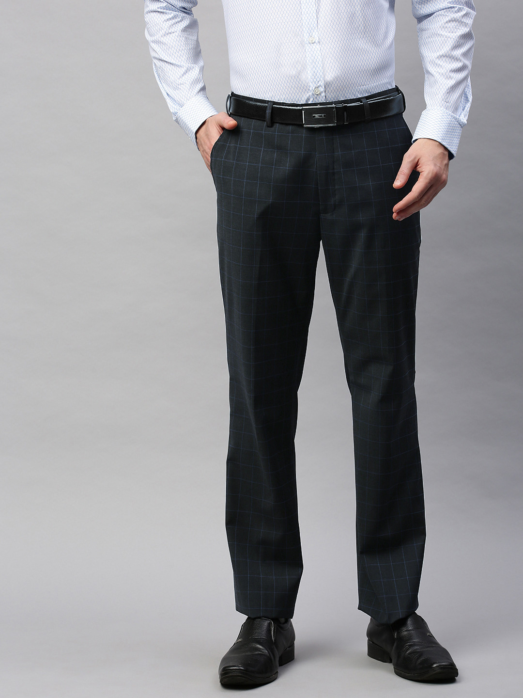 Buy Park Avenue Men Charcoal Grey & Blue Smart Regular Fit Checked ...