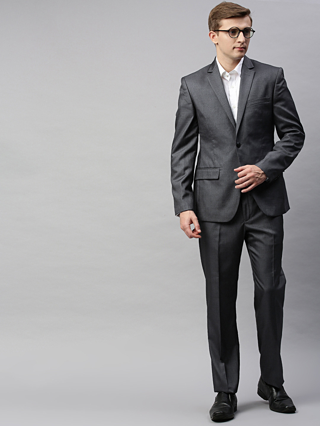 Buy Park Avenue Men Charcoal Grey Solid Regular Fit Single Breasted ...