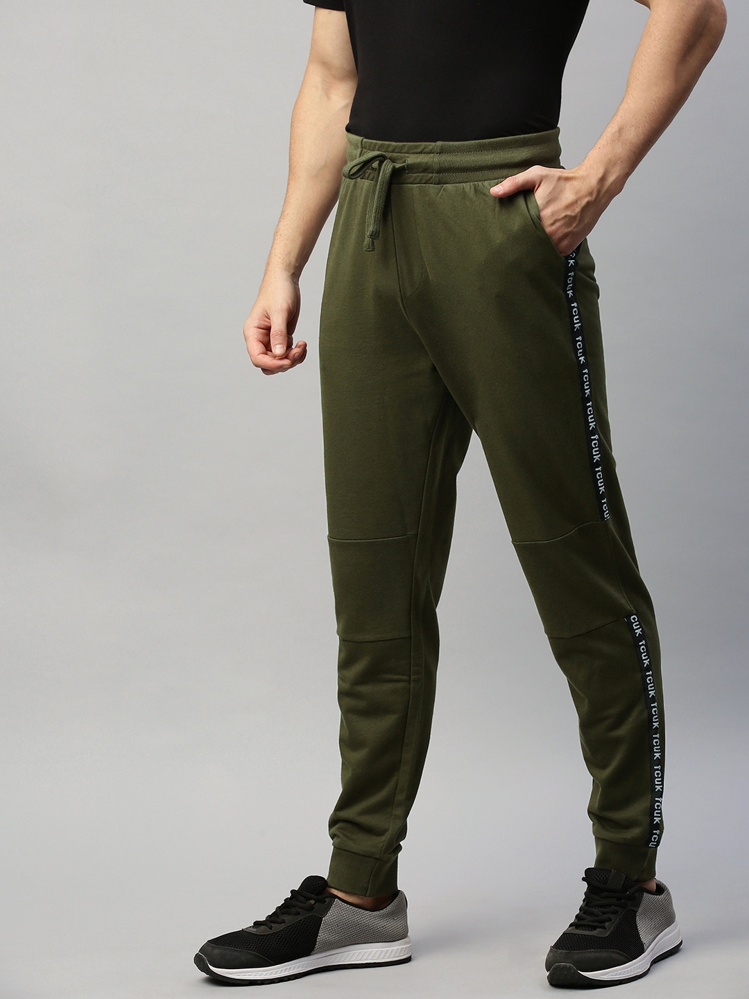 green track pants men