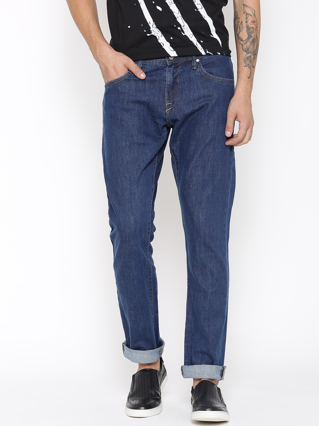 Buy Solly Jeans Co. Men Blue Tapered Fit Mid Rise Clean Look Jeans ...