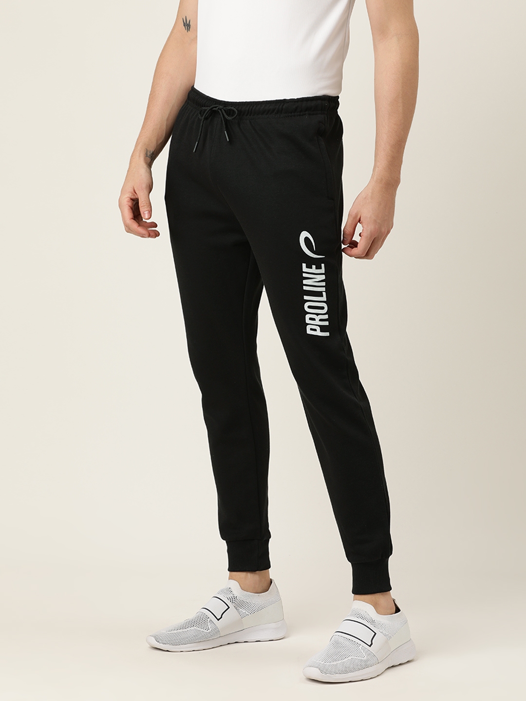 joggers flipkart